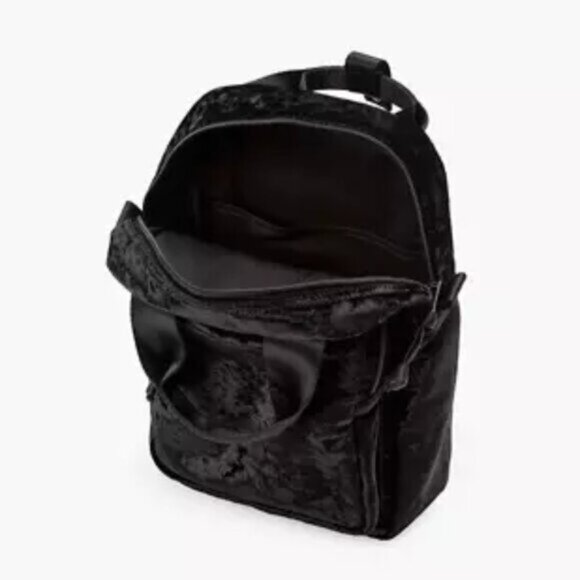 Levi's L-Pack Mini Velvet Backpack - new with tags - Picture 5 of 5